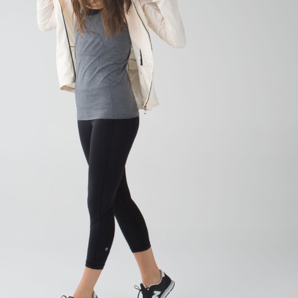 Lululemon Pace Rival Crop legging NEW CONDITION